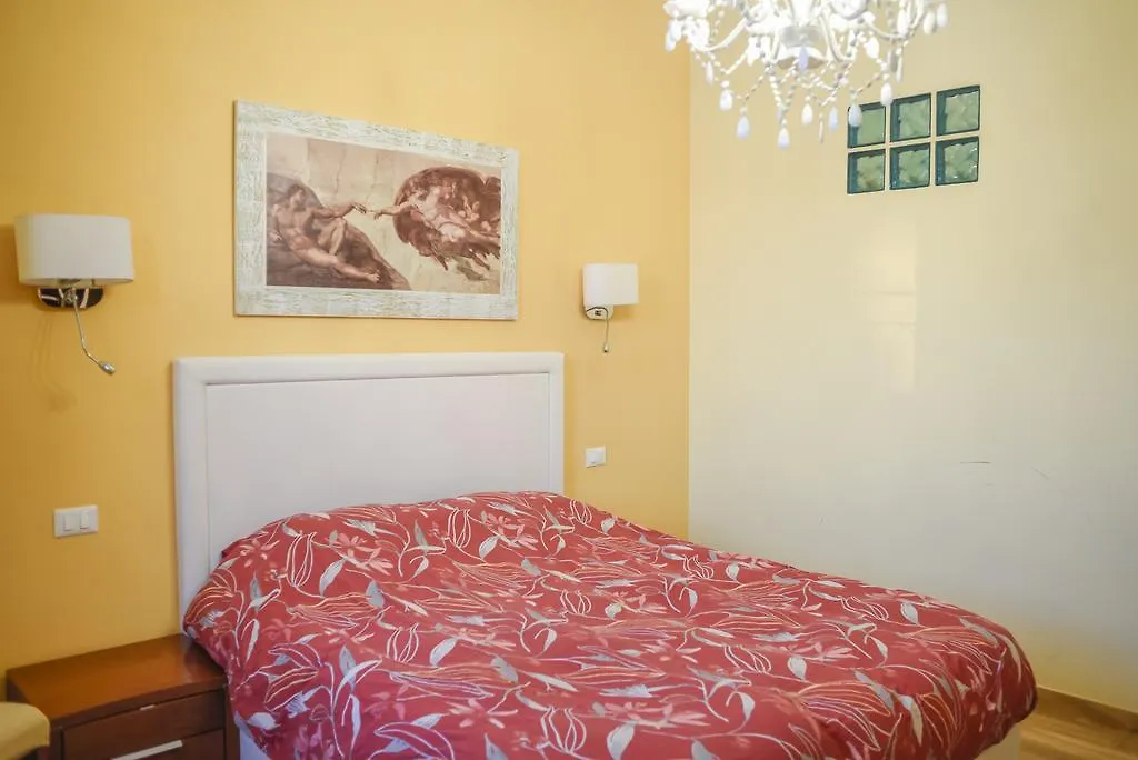 Penthouse Angelo Brunetti Roma 0*,  Italia